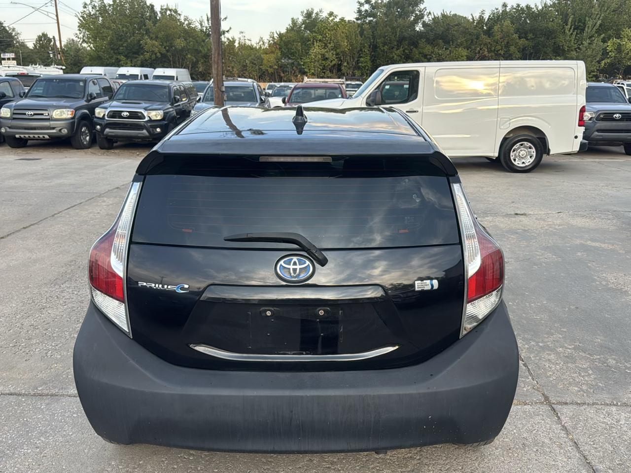 Toyota Prius c Four 2016