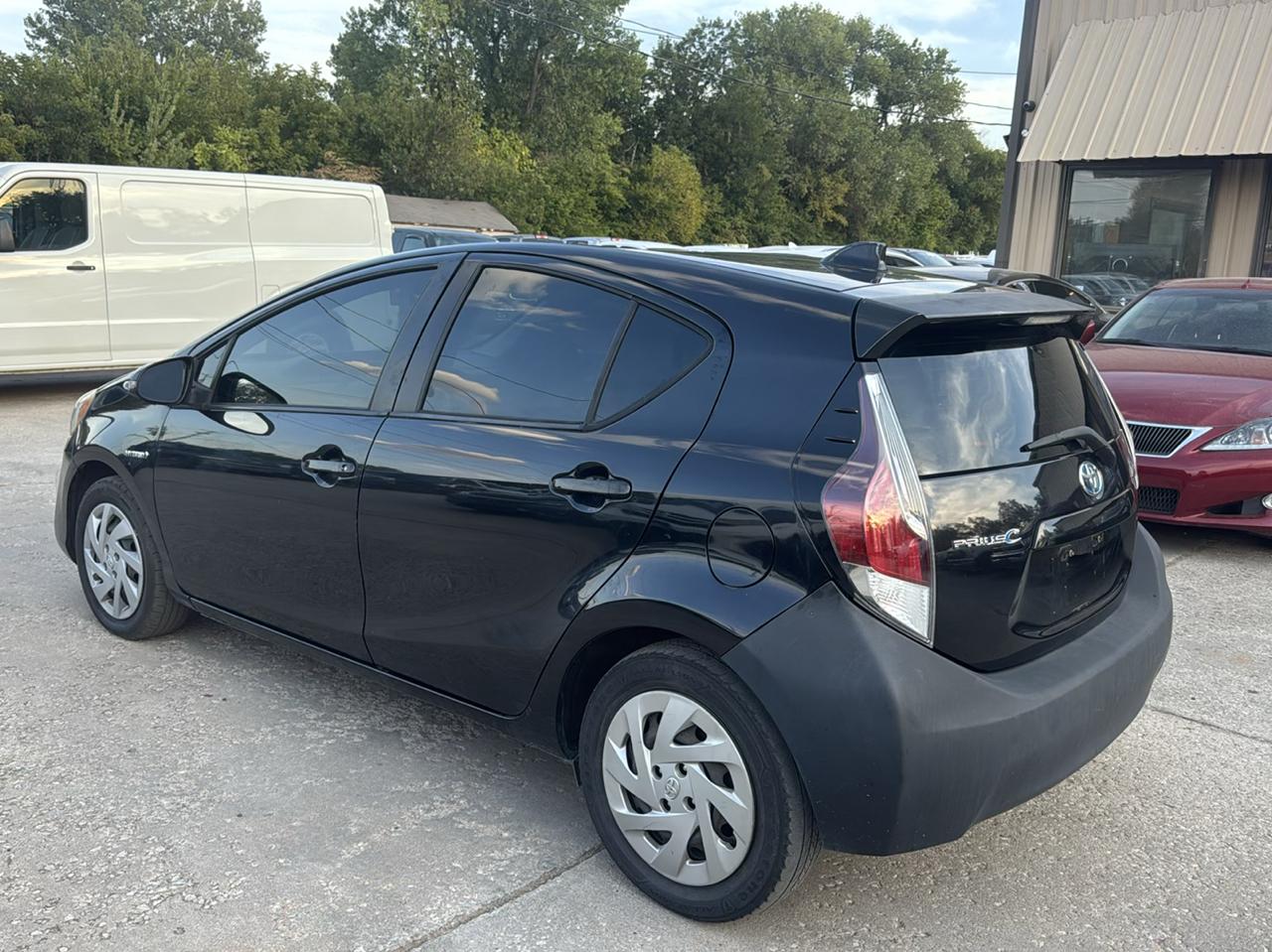 Toyota Prius c Four 2016