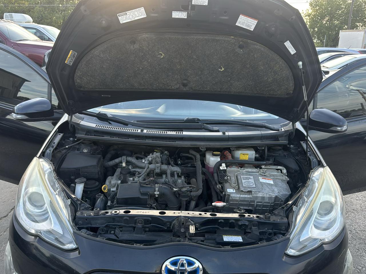 Toyota Prius c Four 2016