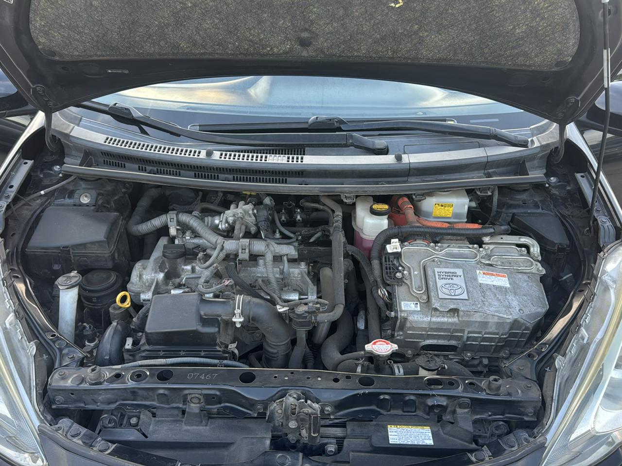 Toyota Prius c Four 2016