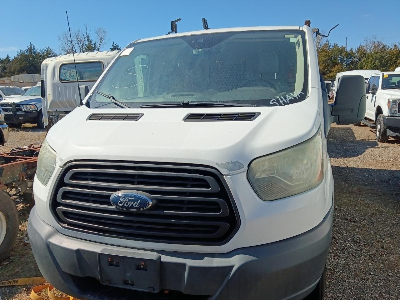 Ford Transit 150 Van Low Roof 60/40 Pass. 130-in. WB 2017