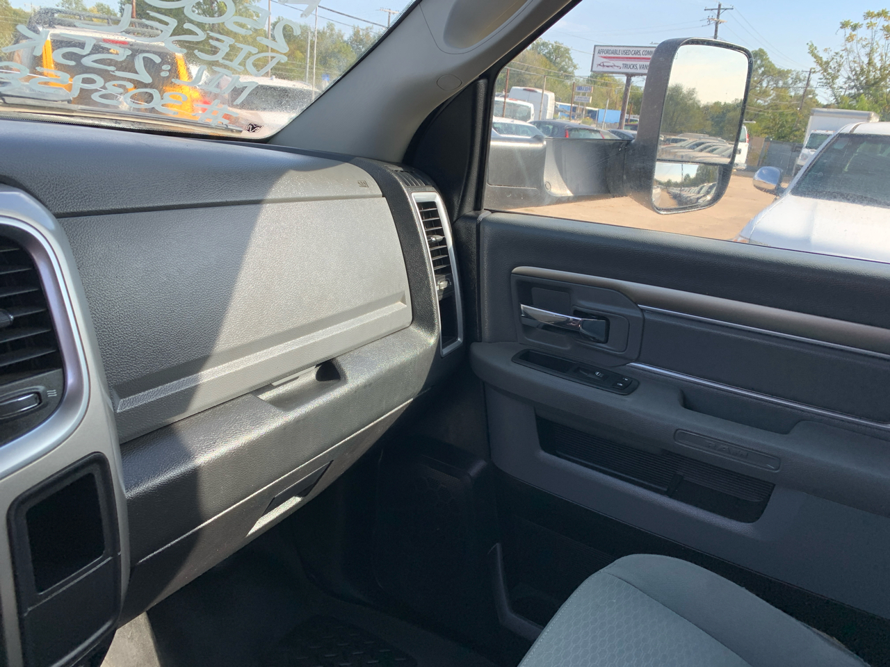 RAM 2500 SLT Crew Cab LWB 4WD 2018 RAM 2500 SLT Crew Cab LWB 4WD 2018