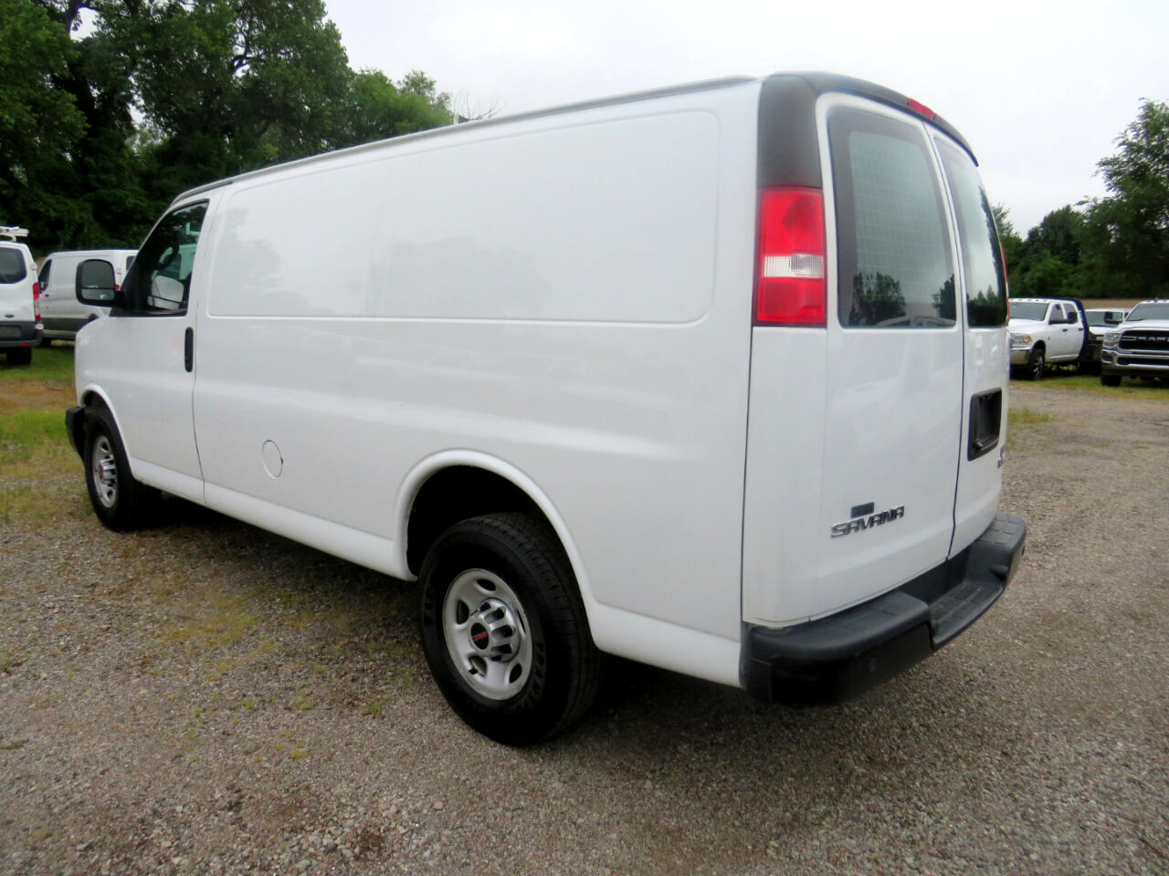 GMC Savana G2500 Cargo 2017 GMC Savana G2500 Cargo 2017