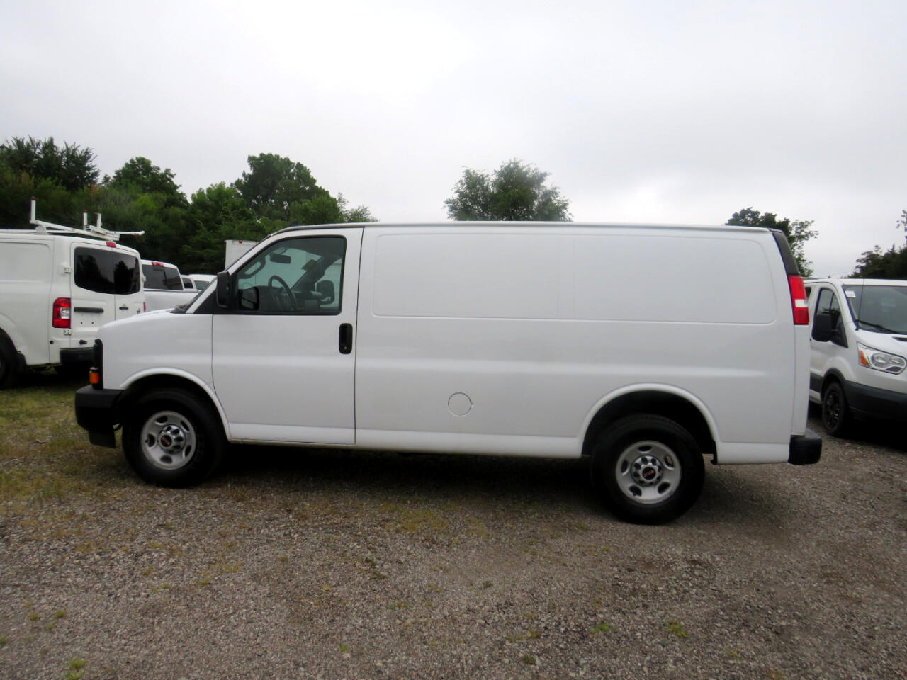 GMC Savana G2500 Cargo 2017 GMC Savana G2500 Cargo 2017