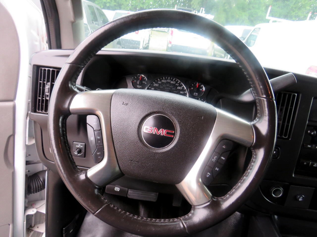 GMC Savana G2500 Cargo 2017 GMC Savana G2500 Cargo 2017