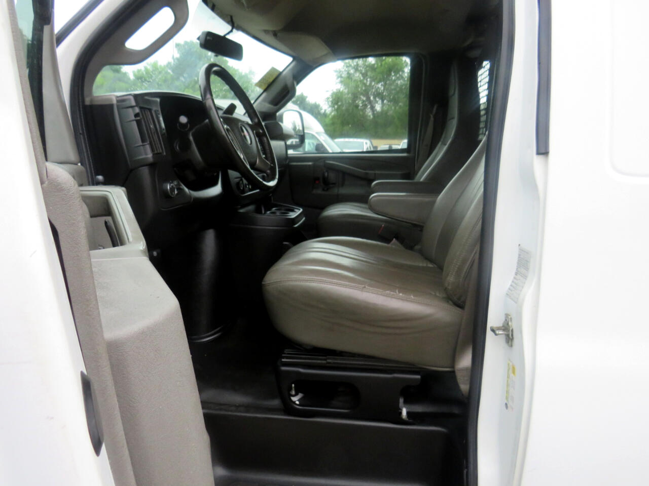 GMC Savana G2500 Cargo 2017 GMC Savana G2500 Cargo 2017