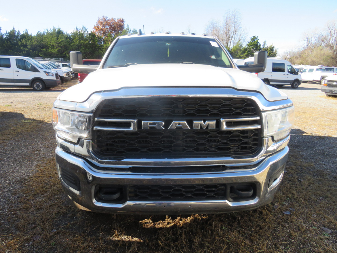 2020 Ram 3500 Tradesman photo 2
