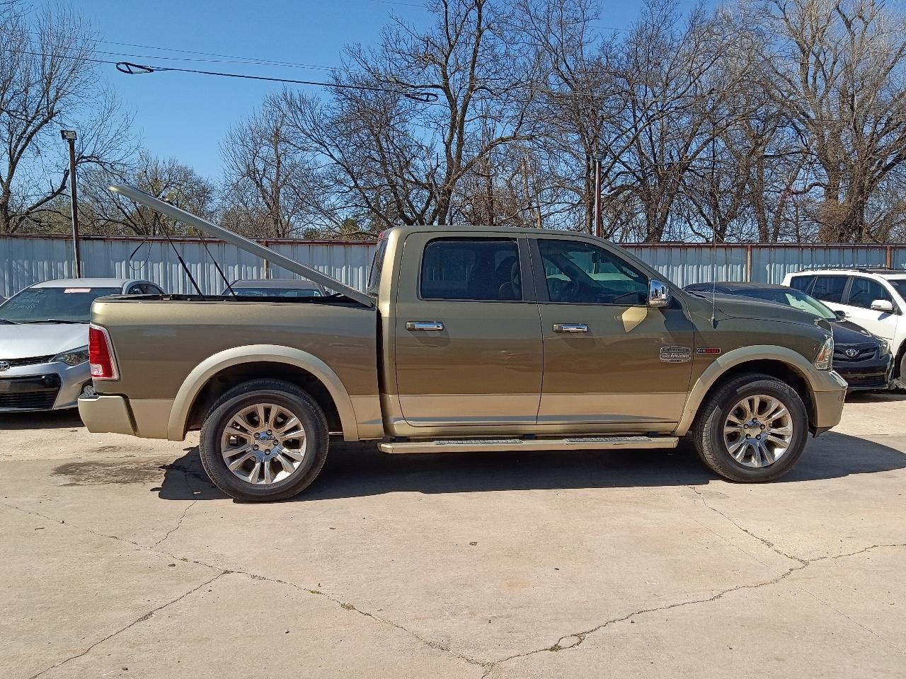 Dodge Ram 1500  2015