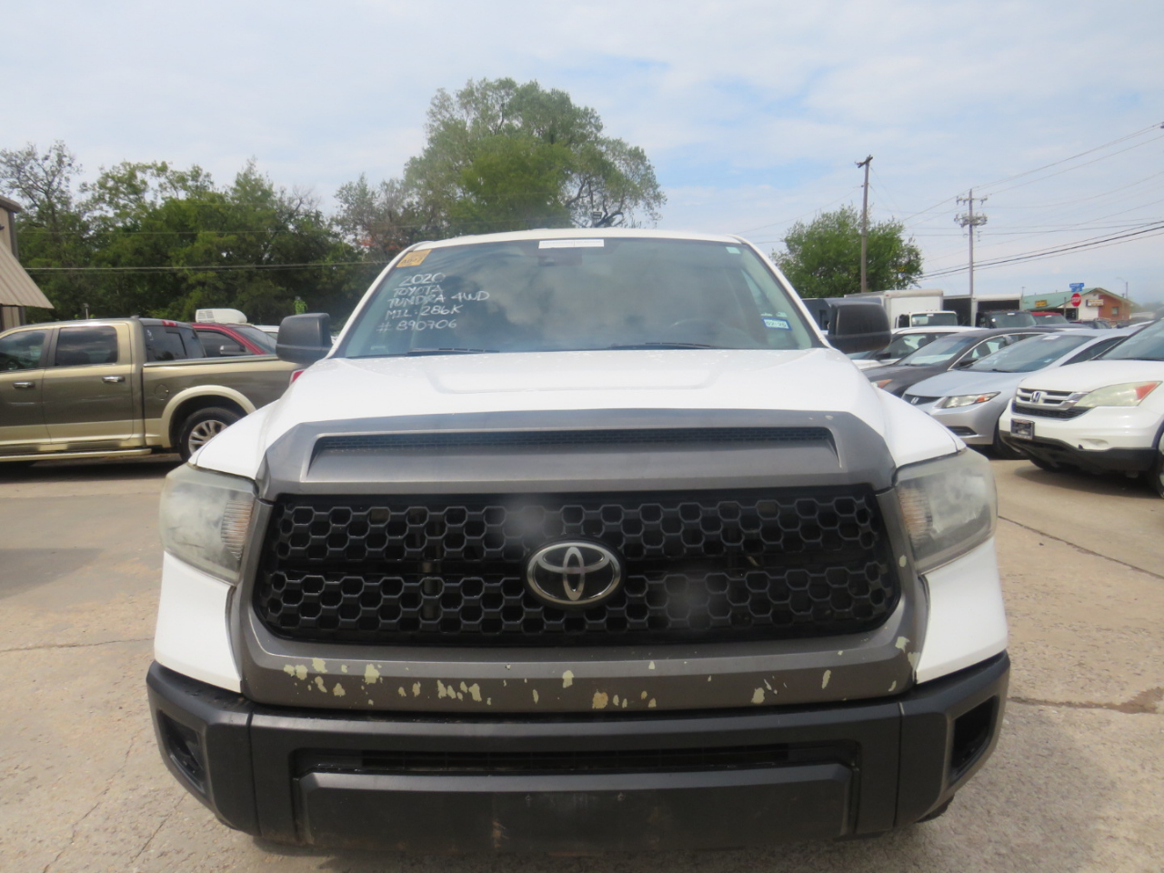 Toyota Tundra SR5 5.7L V8 Double Cab 4WD 2020 Toyota Tundra SR5 5.7L V8 Double Cab 4WD 2020