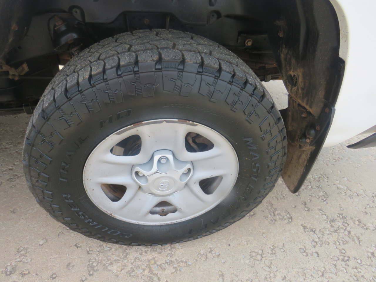 Toyota Tundra SR5 5.7L V8 Double Cab 4WD 2020 Toyota Tundra SR5 5.7L V8 Double Cab 4WD 2020