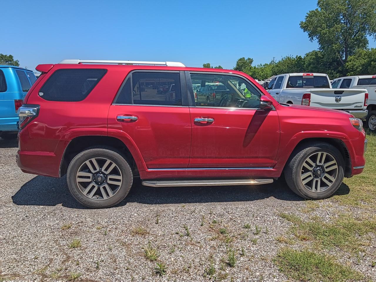 Toyota 4Runner SR5 4WD 2015