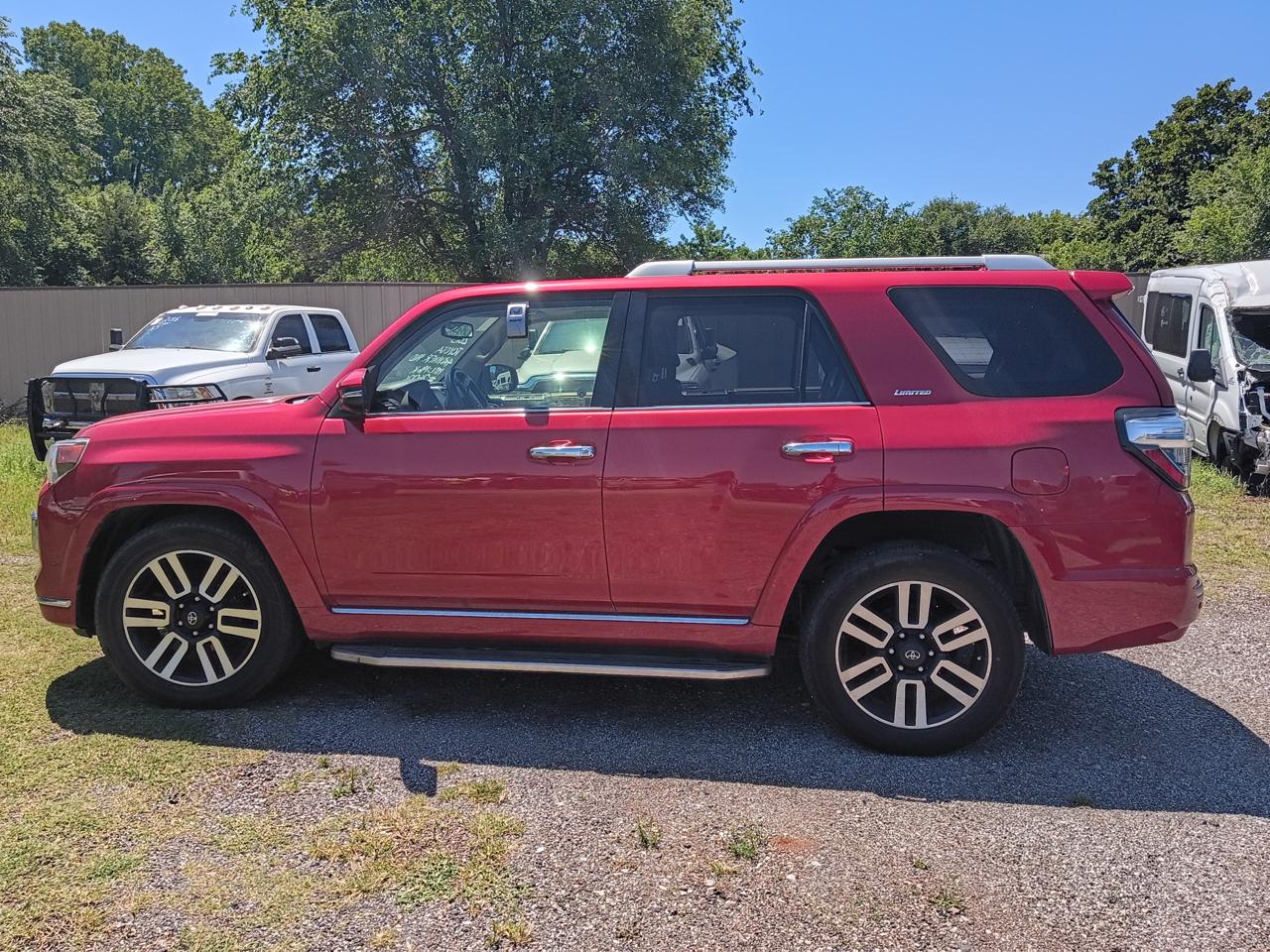 Toyota 4Runner SR5 4WD 2015