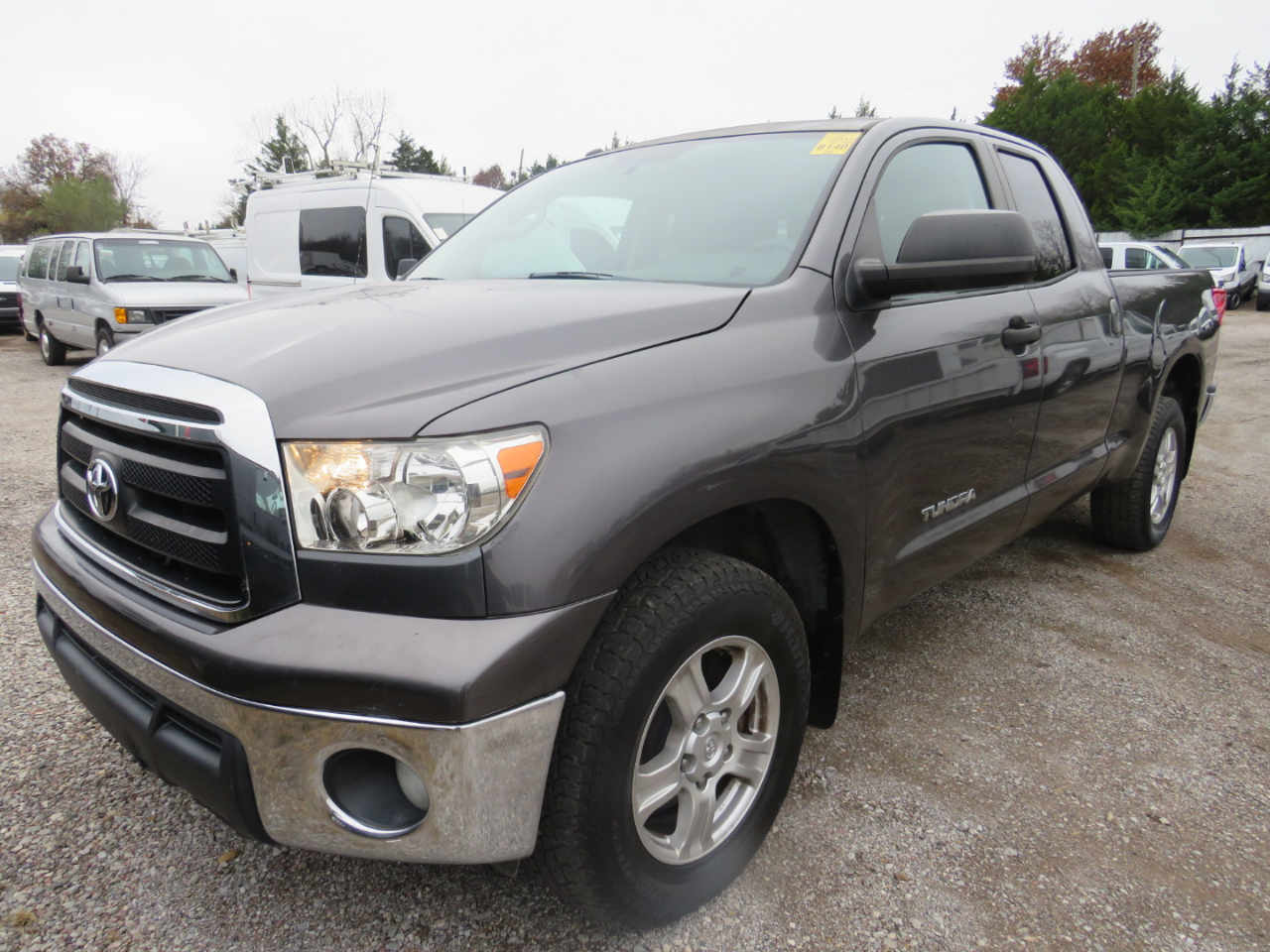 Toyota Tundra Tundra-Grade Double Cab 4.6L 2WD 2012