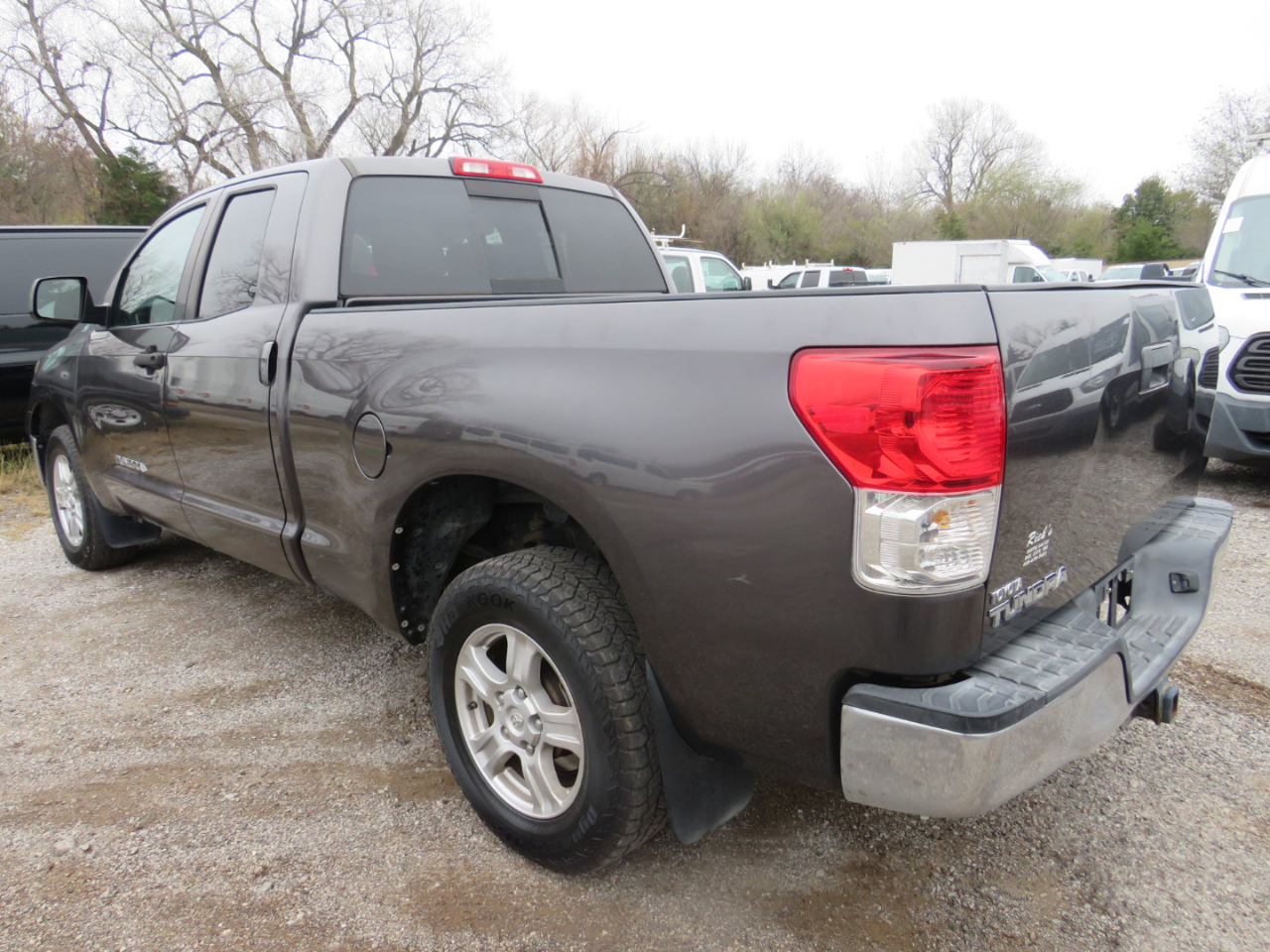 Toyota Tundra Tundra-Grade Double Cab 4.6L 2WD 2012