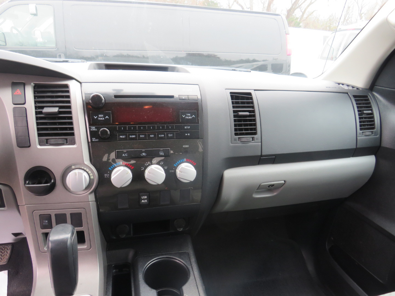 Toyota Tundra Tundra-Grade Double Cab 4.6L 2WD 2012