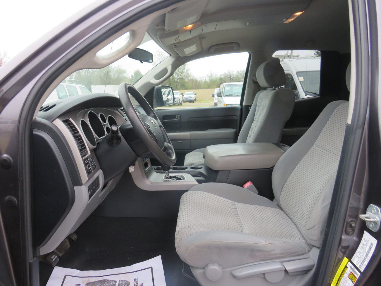 Toyota Tundra Tundra-Grade Double Cab 4.6L 2WD 2012