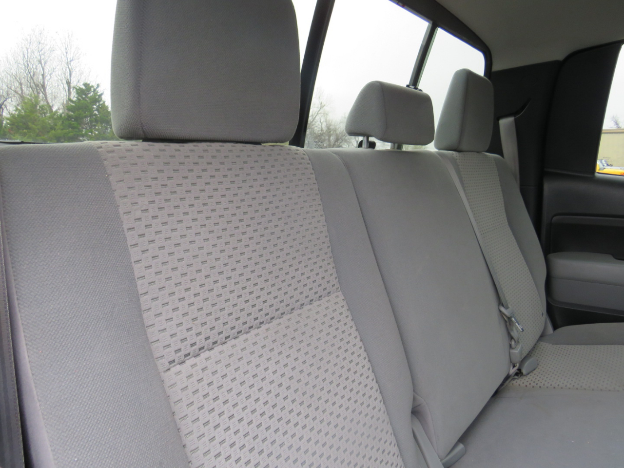 Toyota Tundra Tundra-Grade Double Cab 4.6L 2WD 2012