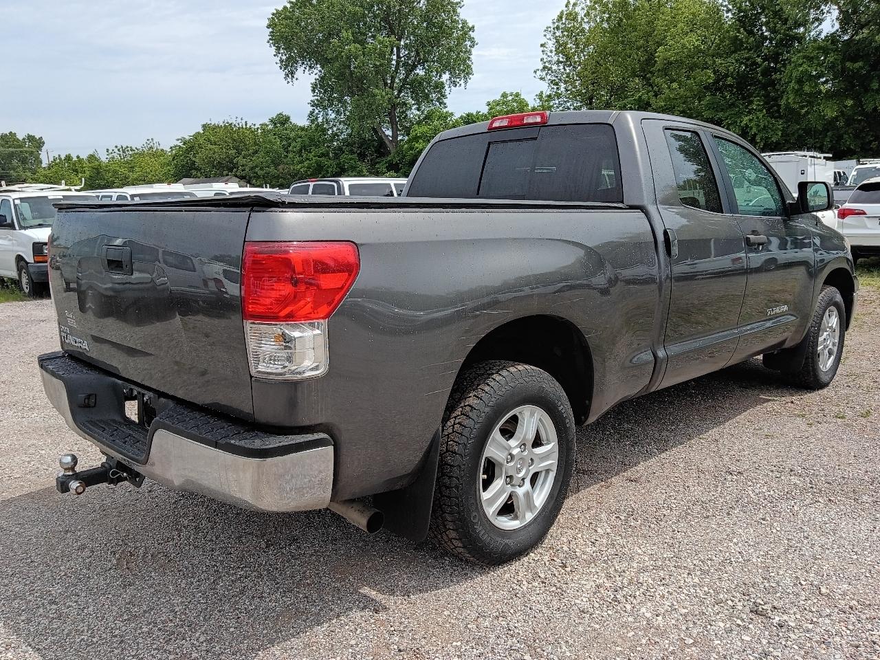 Toyota Tundra Tundra-Grade Double Cab 4.6L 2WD 2012