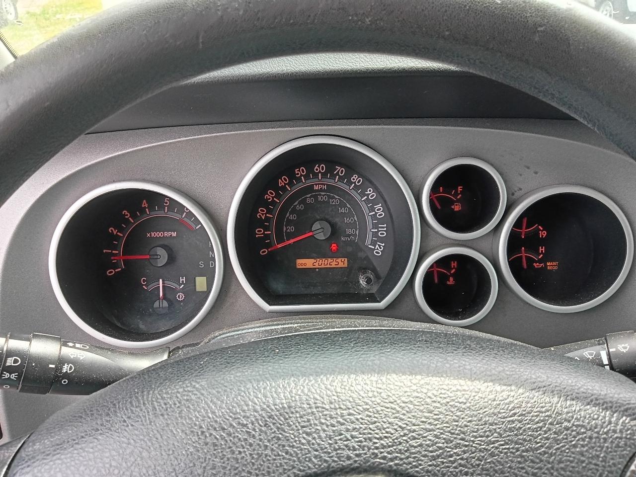 Toyota Tundra Tundra-Grade Double Cab 4.6L 2WD 2012