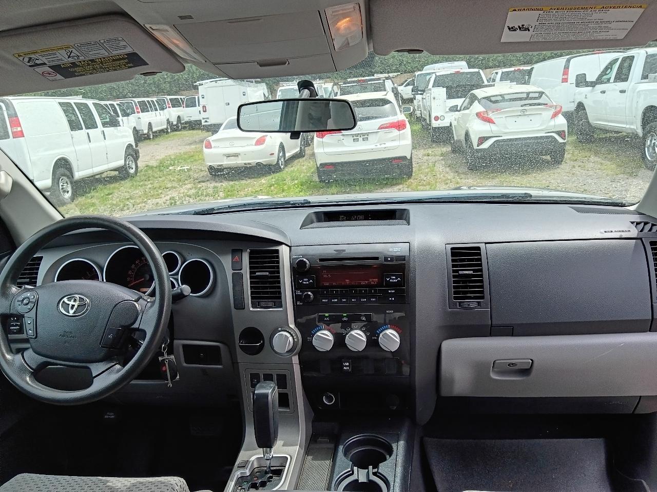 Toyota Tundra Tundra-Grade Double Cab 4.6L 2WD 2012