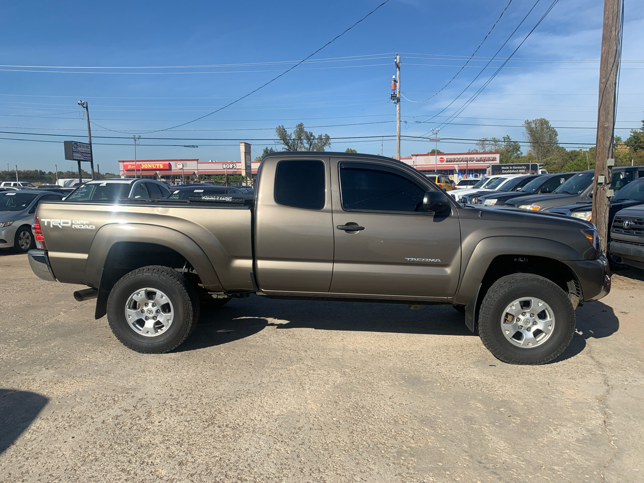 2015 Toyota Tacoma Access Cab V6 4x4 photo 4