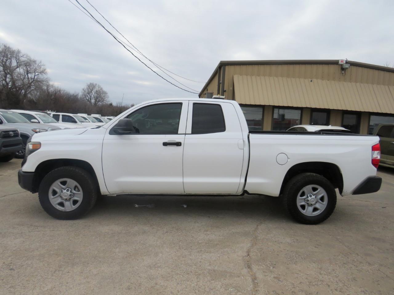 Toyota Tundra SR5 4.6L V8 Double Cab 2WD 2019