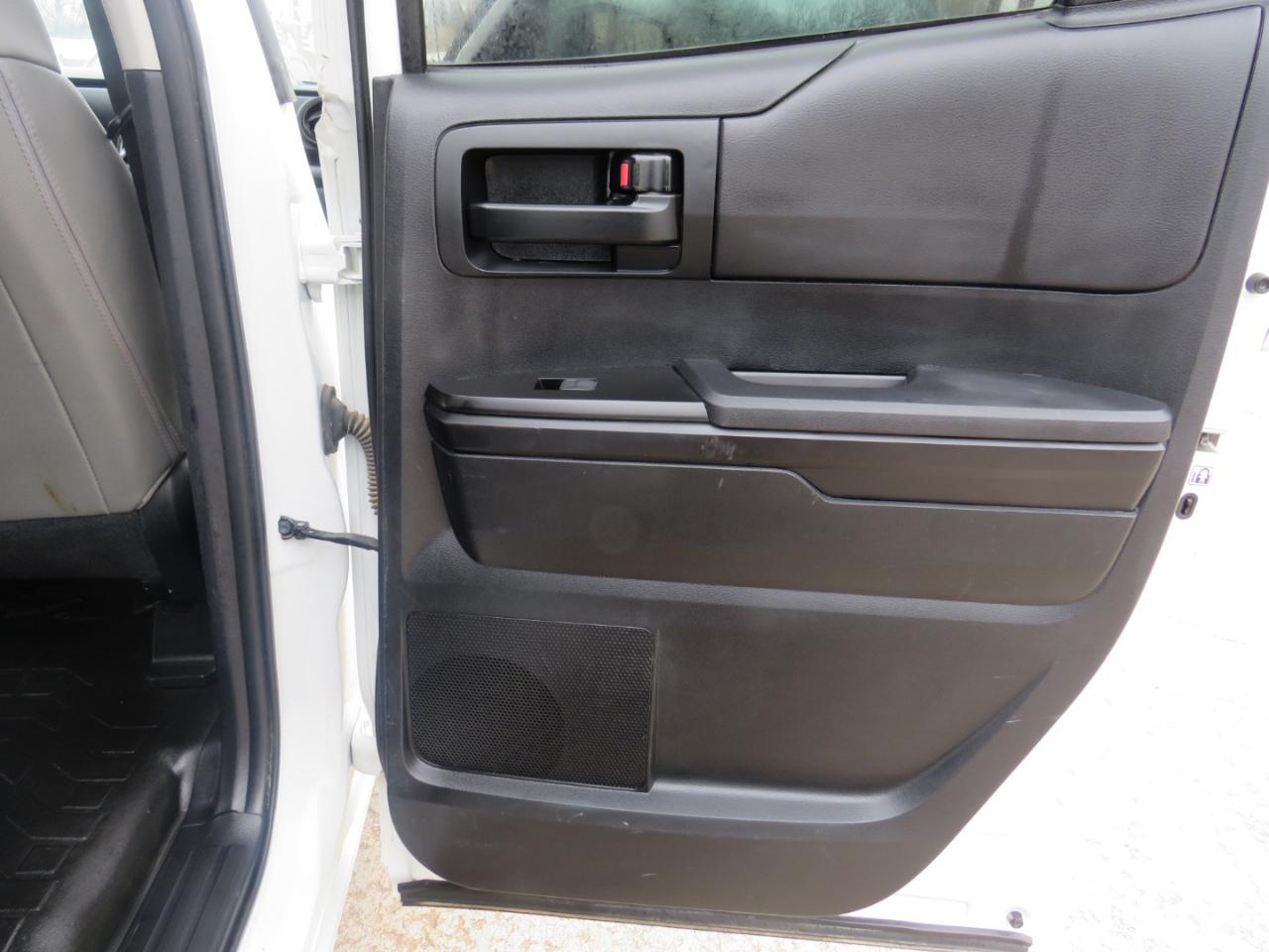 Toyota Tundra SR5 4.6L V8 Double Cab 2WD 2019