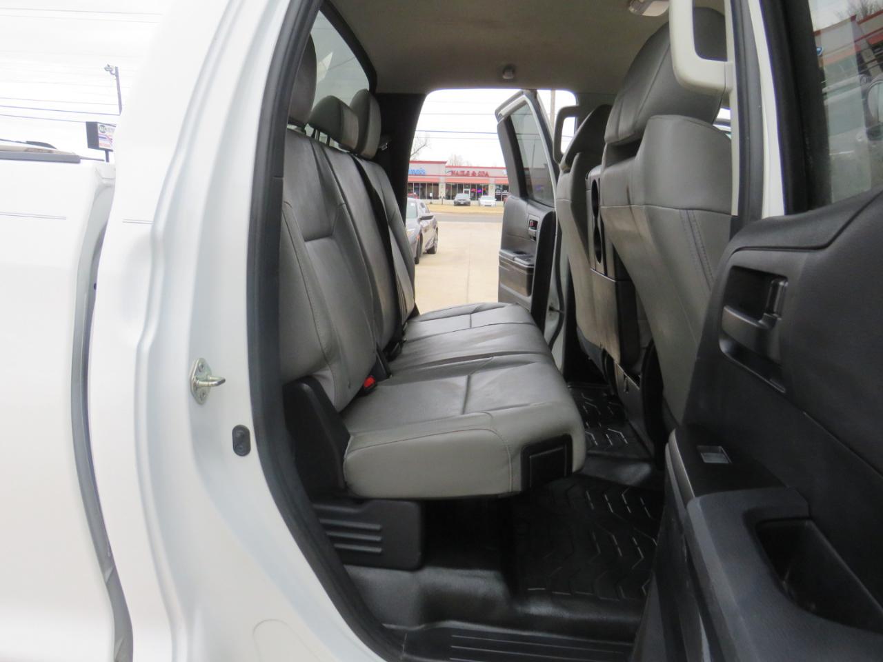 Toyota Tundra SR5 4.6L V8 Double Cab 2WD 2019