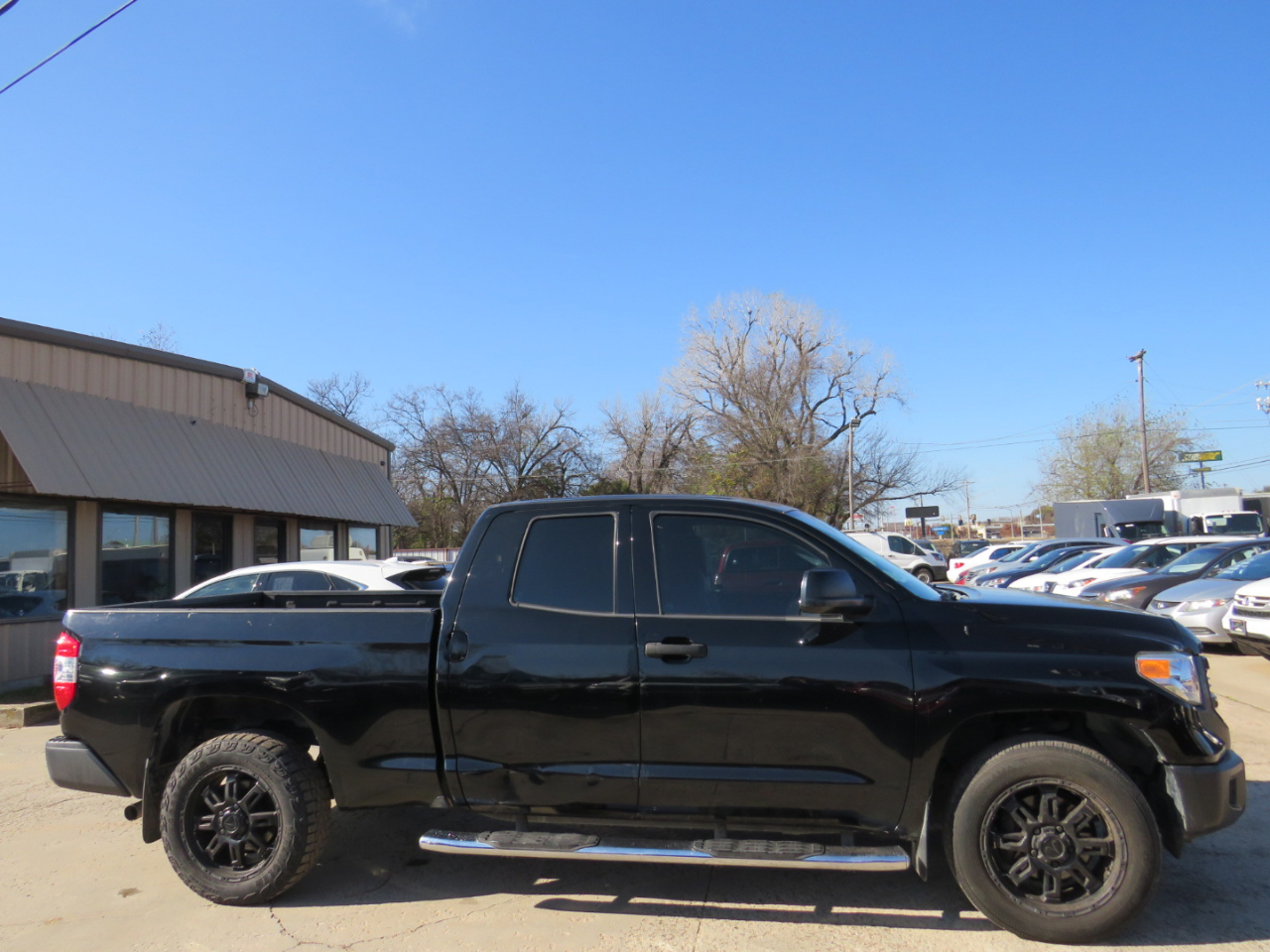 Toyota Tundra SR5 4.6L V8 Double Cab 2WD 2016