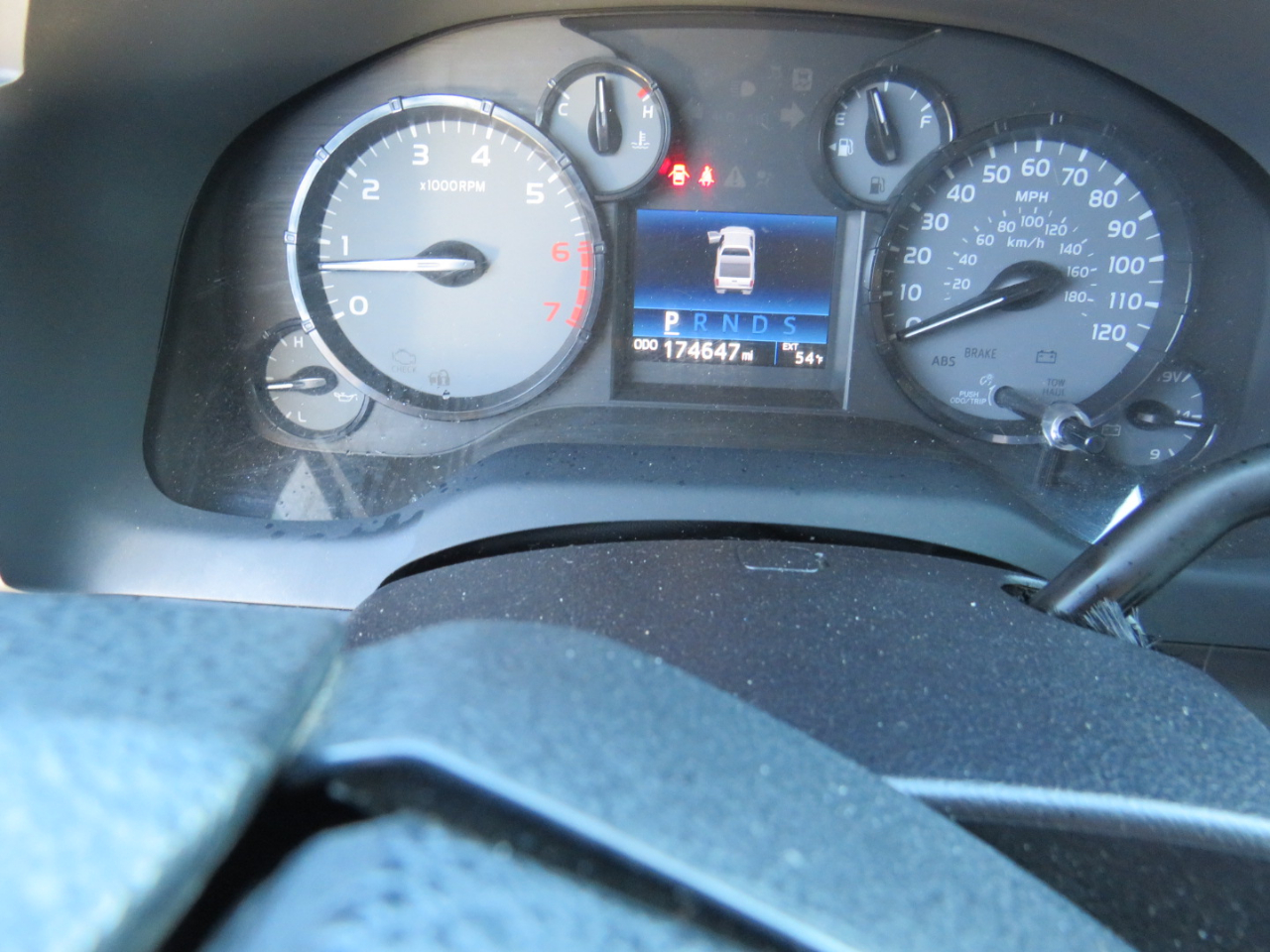 Toyota Tundra SR5 4.6L V8 Double Cab 2WD 2016