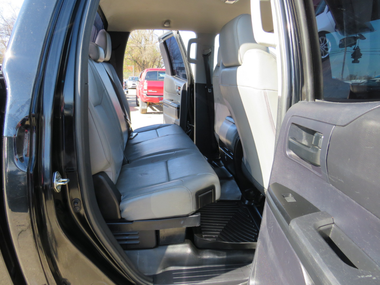 Toyota Tundra SR5 4.6L V8 Double Cab 2WD 2016