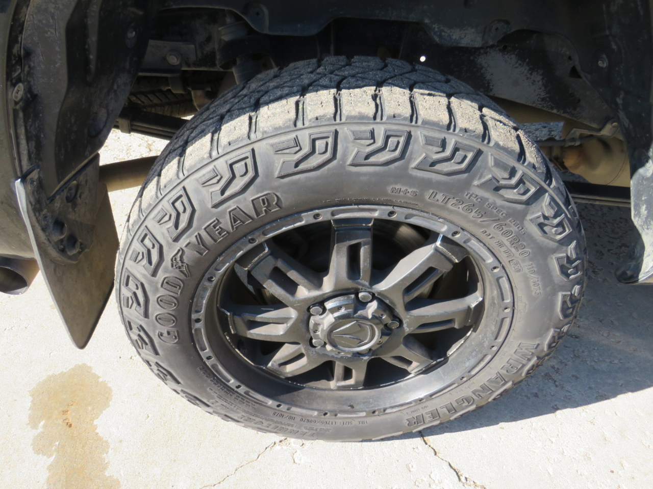 Toyota Tundra SR5 4.6L V8 Double Cab 2WD 2016