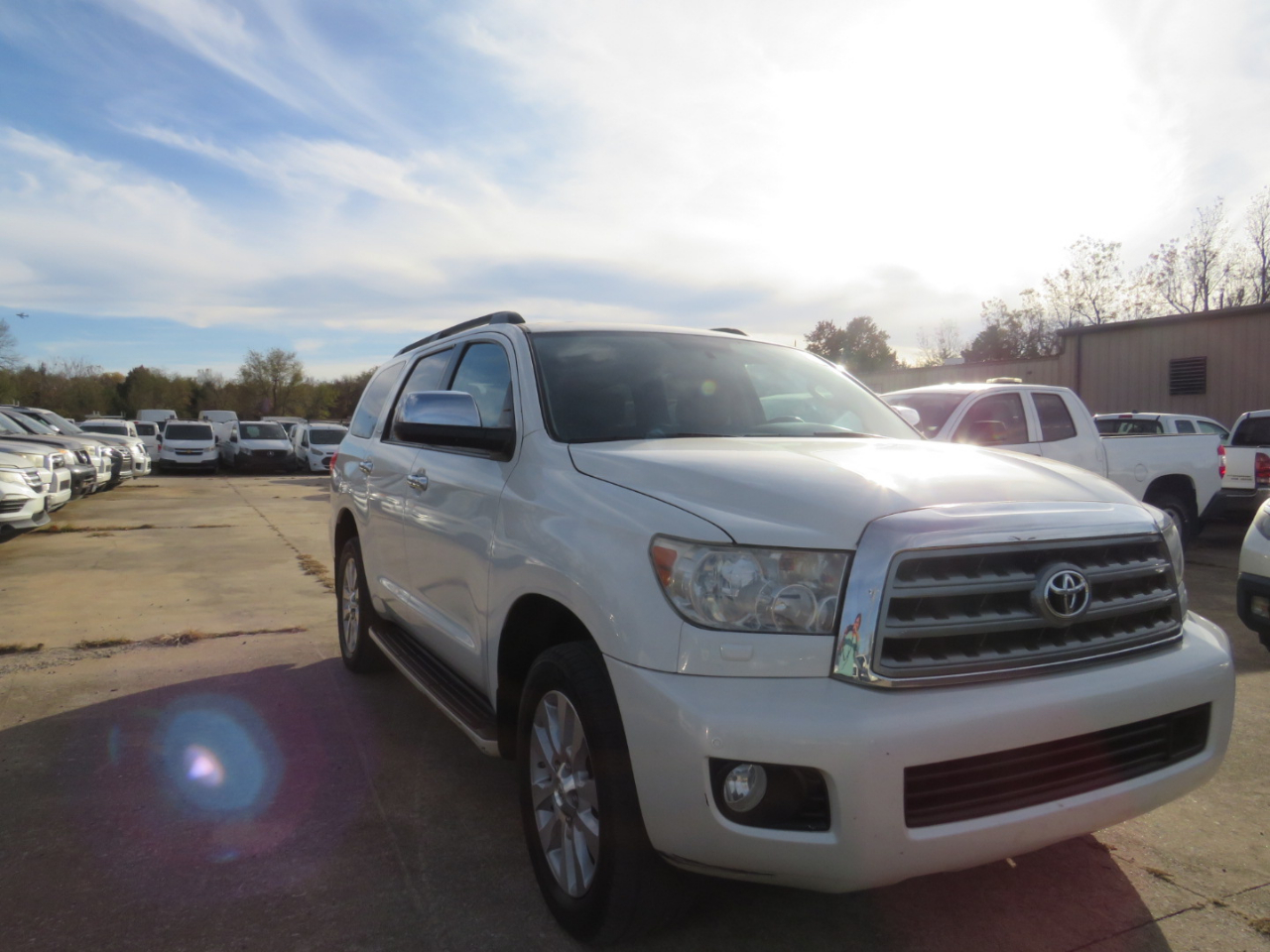 2015 Toyota Sequoia Platinum photo 2