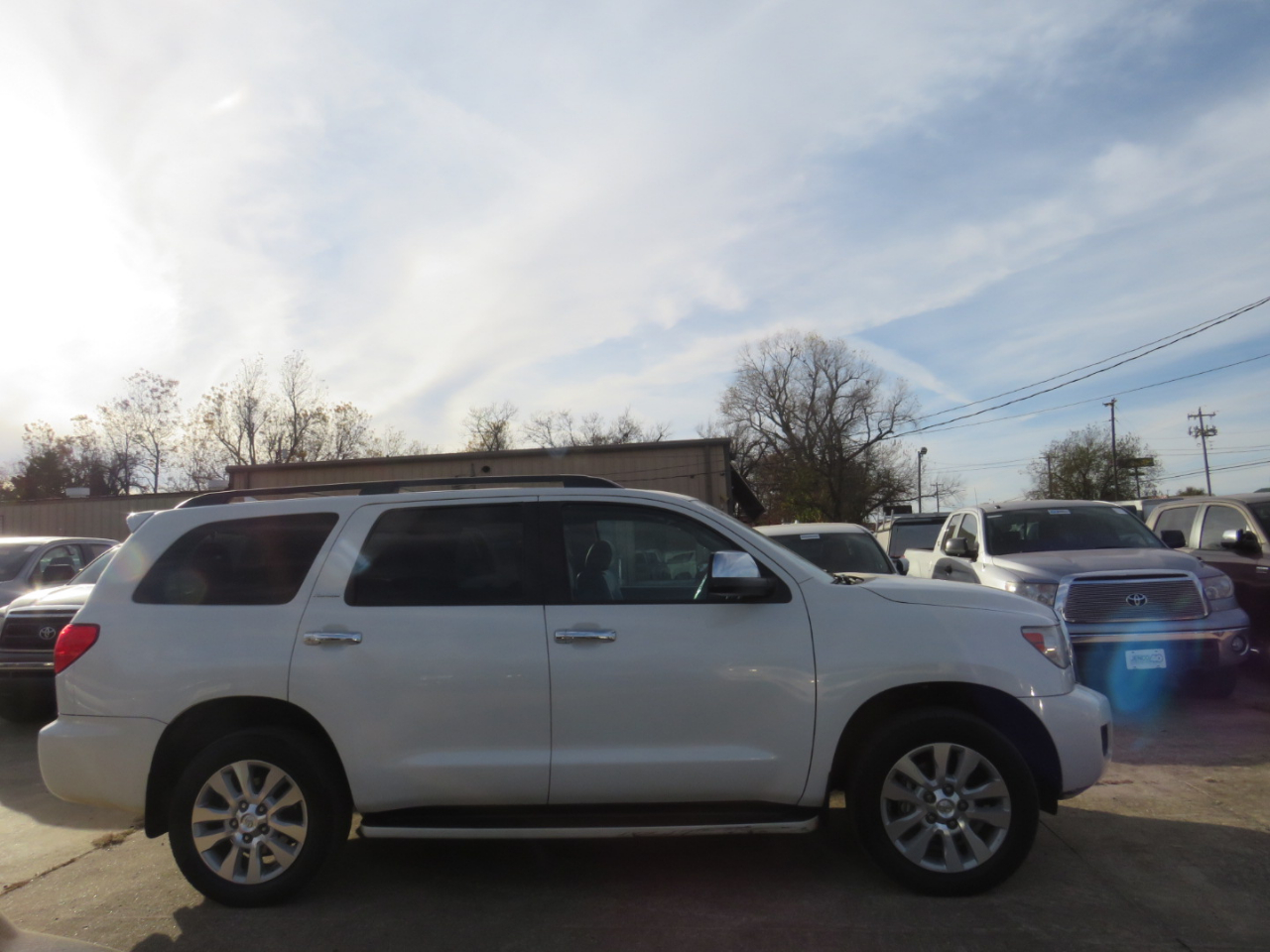 2015 Toyota Sequoia Platinum photo 3