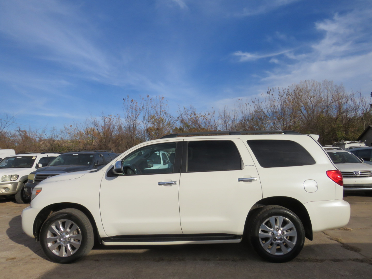 Toyota Sequoia Plantium 4WD FFV 2015