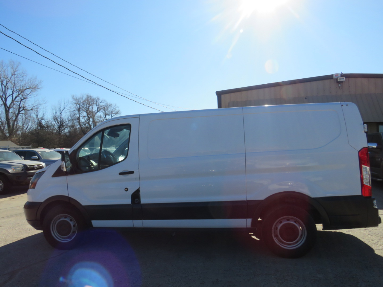 Ford Transit 150 Van Low Roof w/Sliding Pass. 130-in. WB 2016
