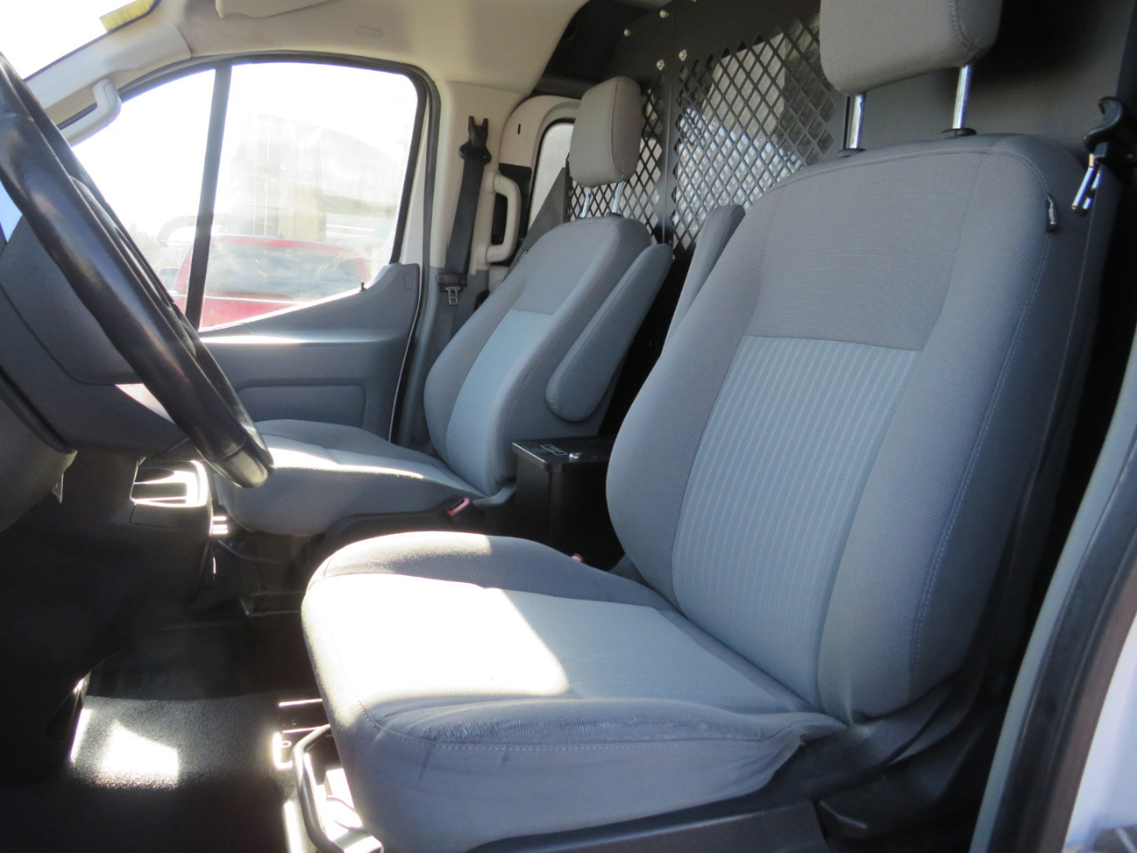 Ford Transit 150 Van Low Roof w/Sliding Pass. 130-in. WB 2016