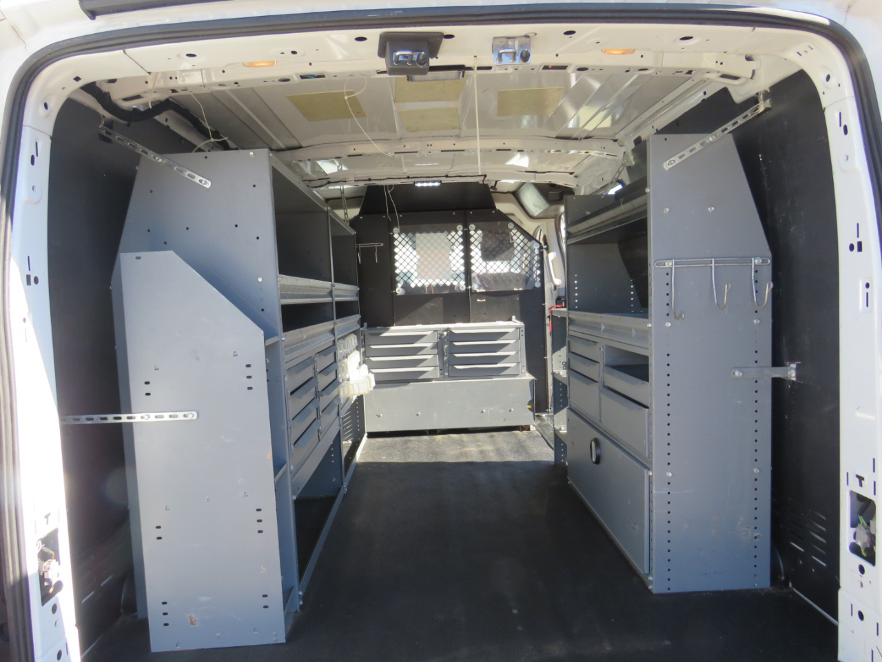 Ford Transit 150 Van Low Roof w/Sliding Pass. 130-in. WB 2016