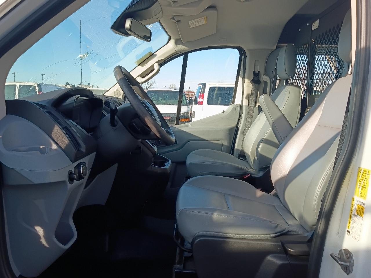 Ford Transit 250 Van Low Roof 60/40 Pass.130-in. WB 2016