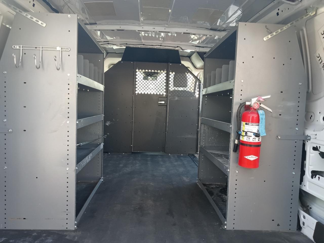 Ford Transit 250 Van Low Roof 60/40 Pass.130-in. WB 2016