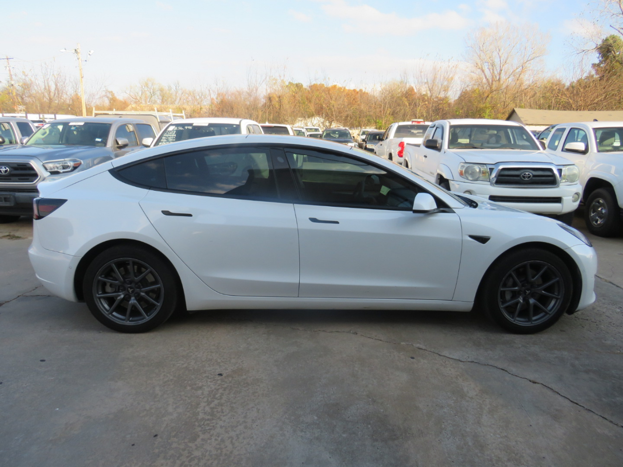 2022 Tesla Model 3 Long Range photo 4