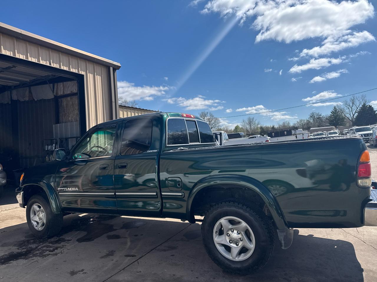 Toyota Tundra 2WD  2002
