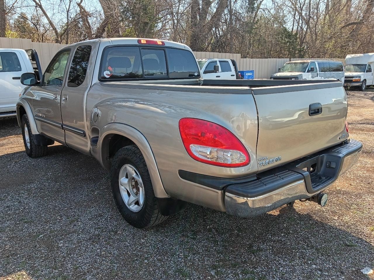 Toyota Tundra SR5 Access Cab 2WD 2004