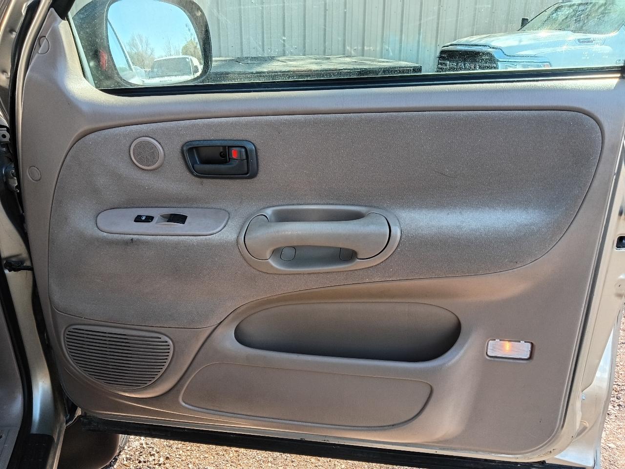 Toyota Tundra SR5 Access Cab 2WD 2004