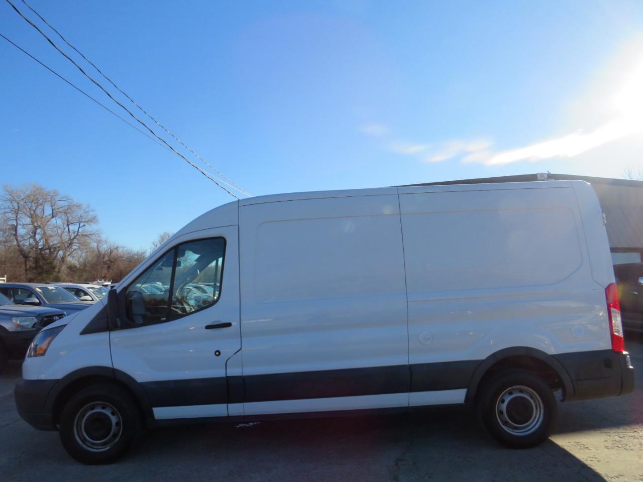 Ford Transit 350 Van Med. Roof w/Sliding Pass. 148-in. WB 2018