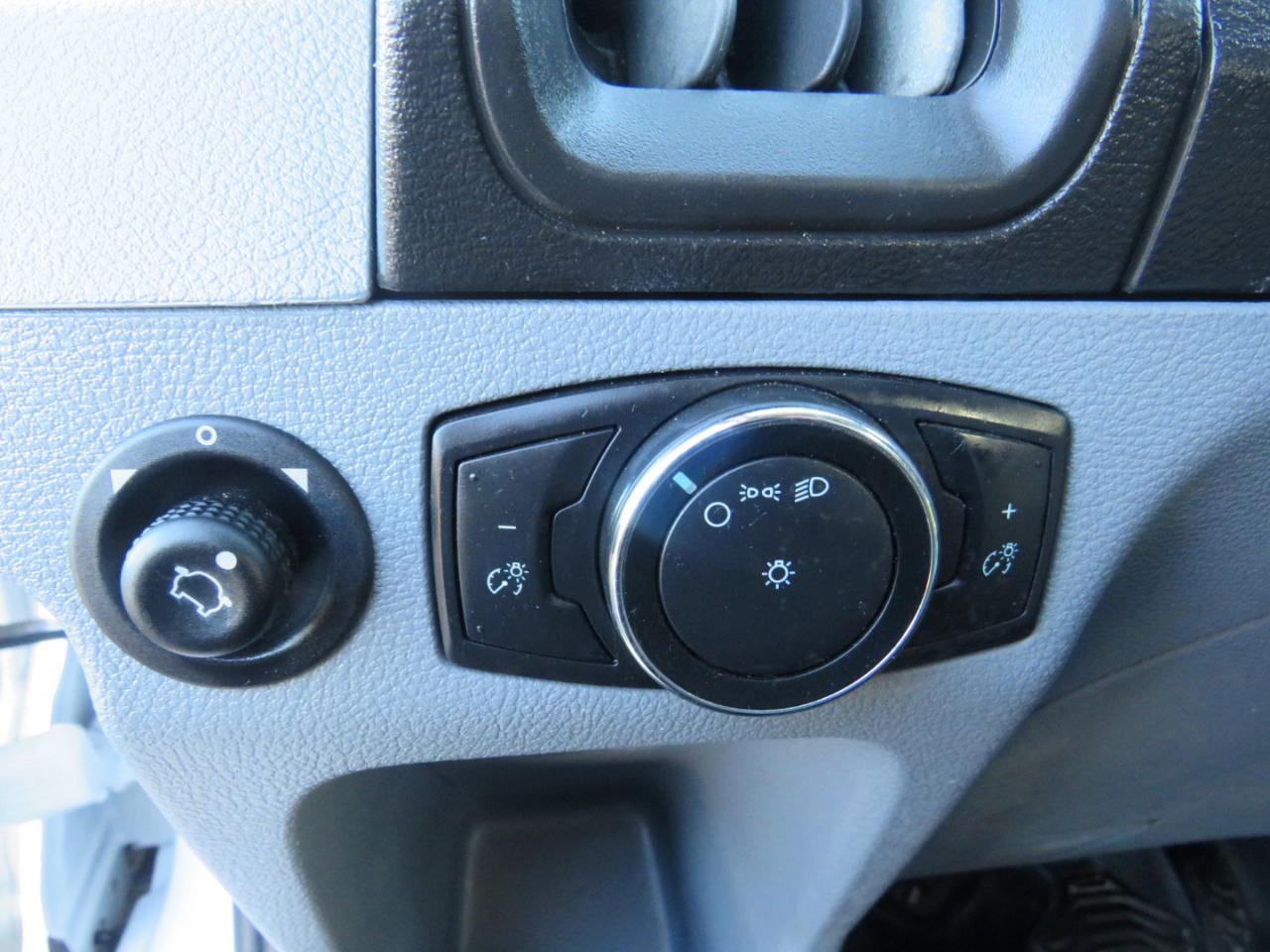 Ford Transit 350 Van Med. Roof w/Sliding Pass. 148-in. WB 2018