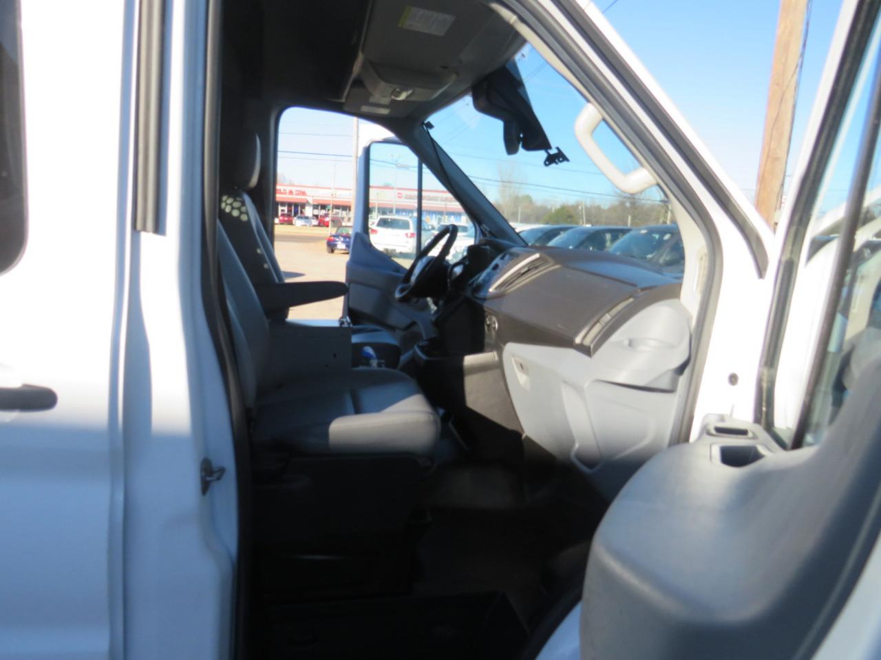 Ford Transit 350 Van Med. Roof w/Sliding Pass. 148-in. WB 2018