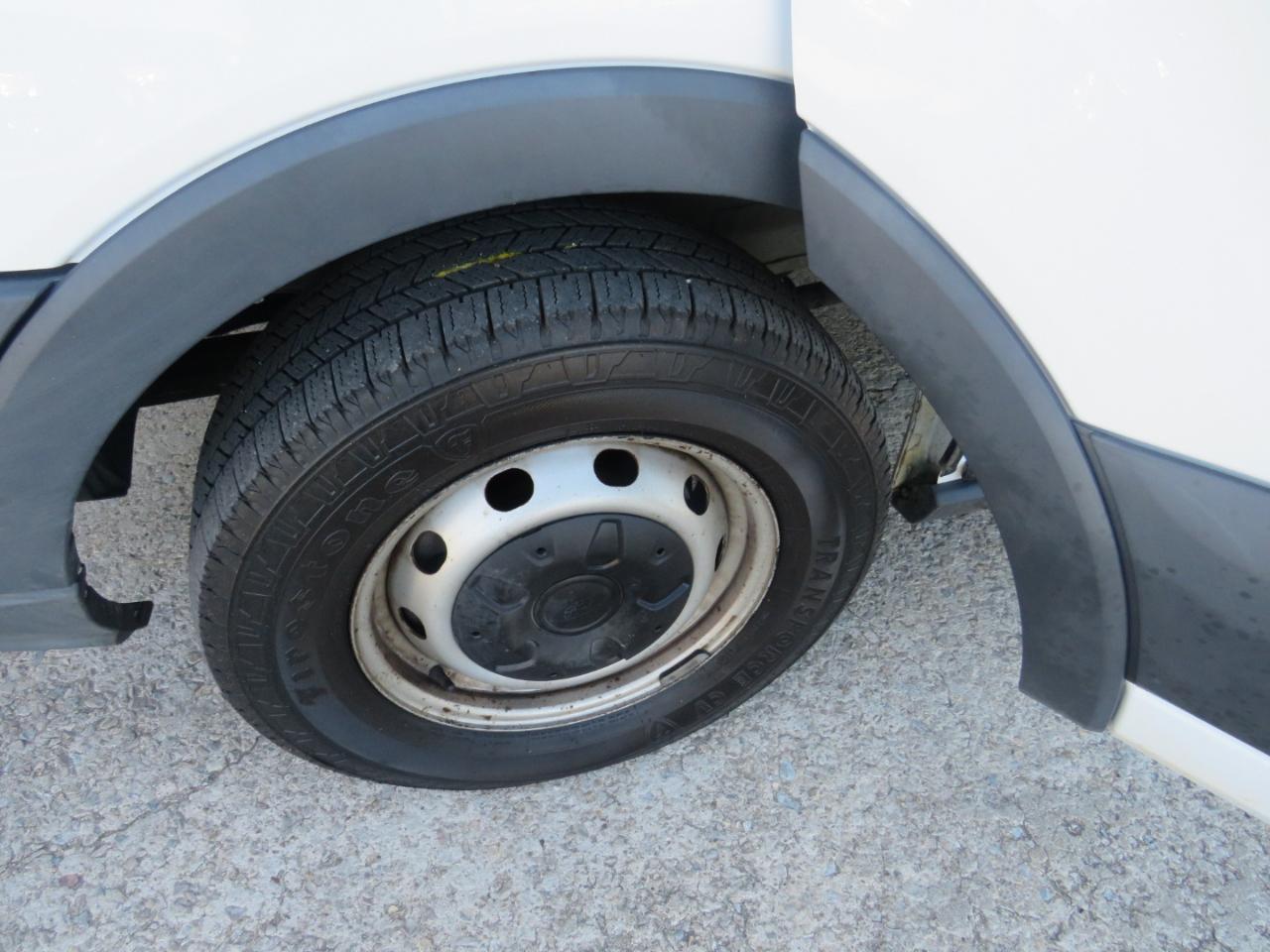 Ford Transit 350 Van Med. Roof w/Sliding Pass. 148-in. WB 2018