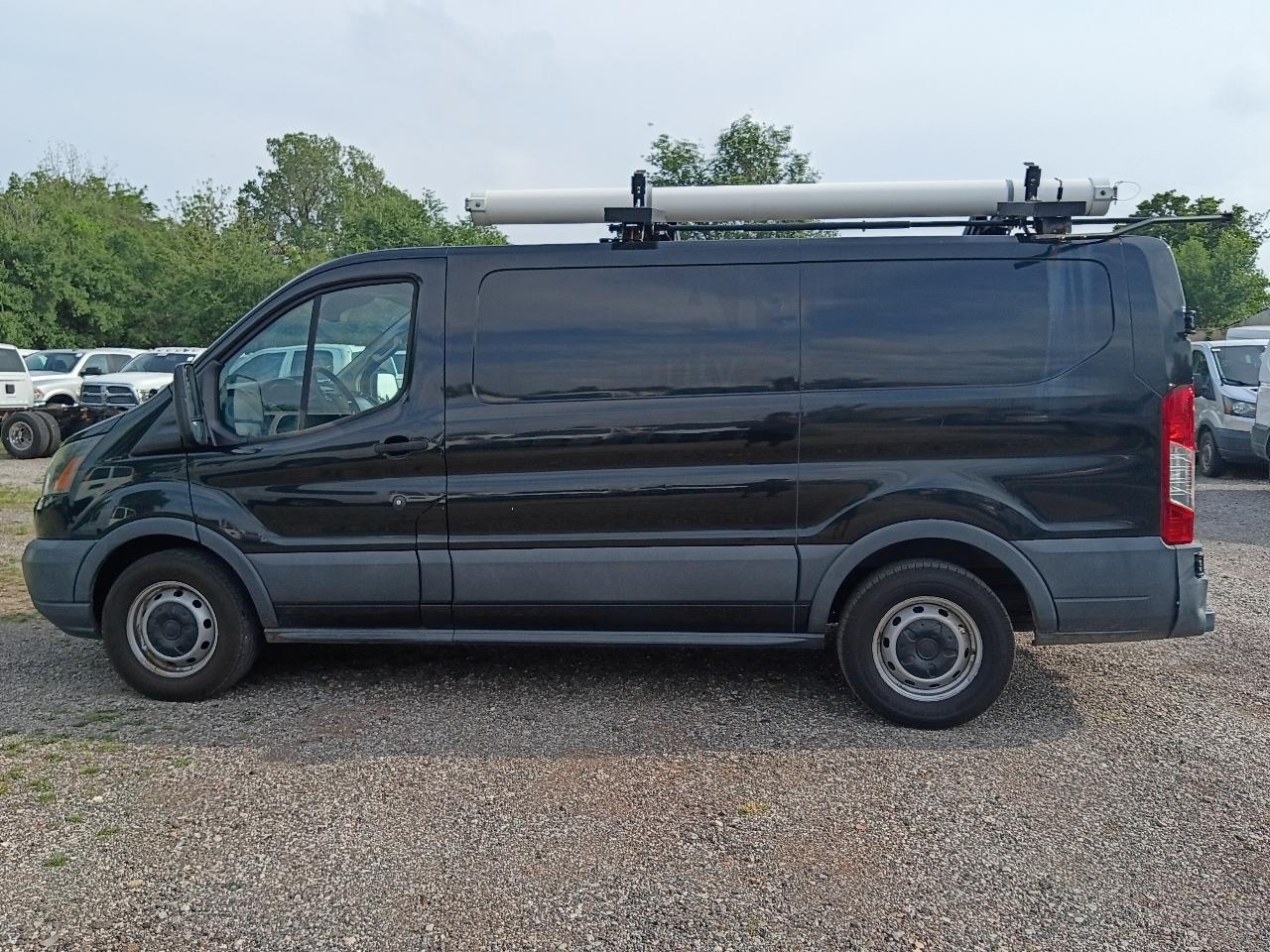 Ford Transit 150 Van Low Roof w/Sliding Pass. 130-in. WB 2015