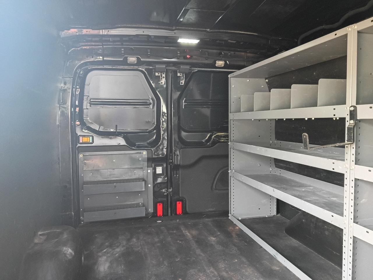 Ford Transit 150 Van Low Roof w/Sliding Pass. 130-in. WB 2015